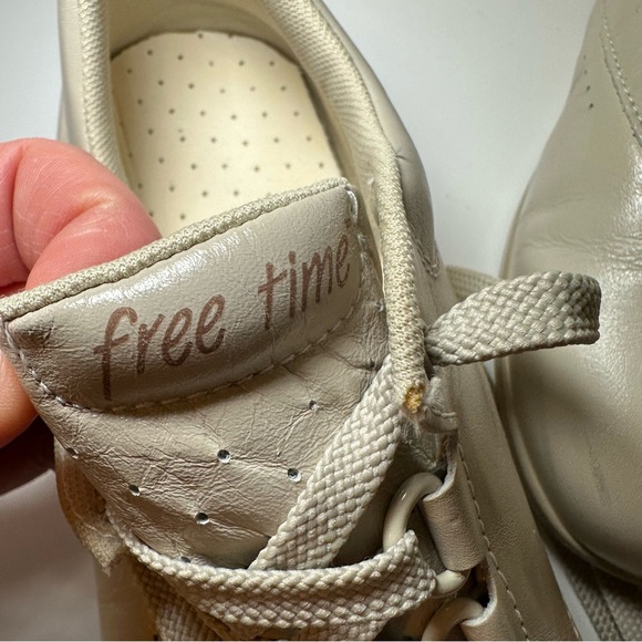 SAS Women's Sneakers in Light Beige - Picture 8 of 10